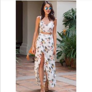 POSH BUY - Two Piece Floral
